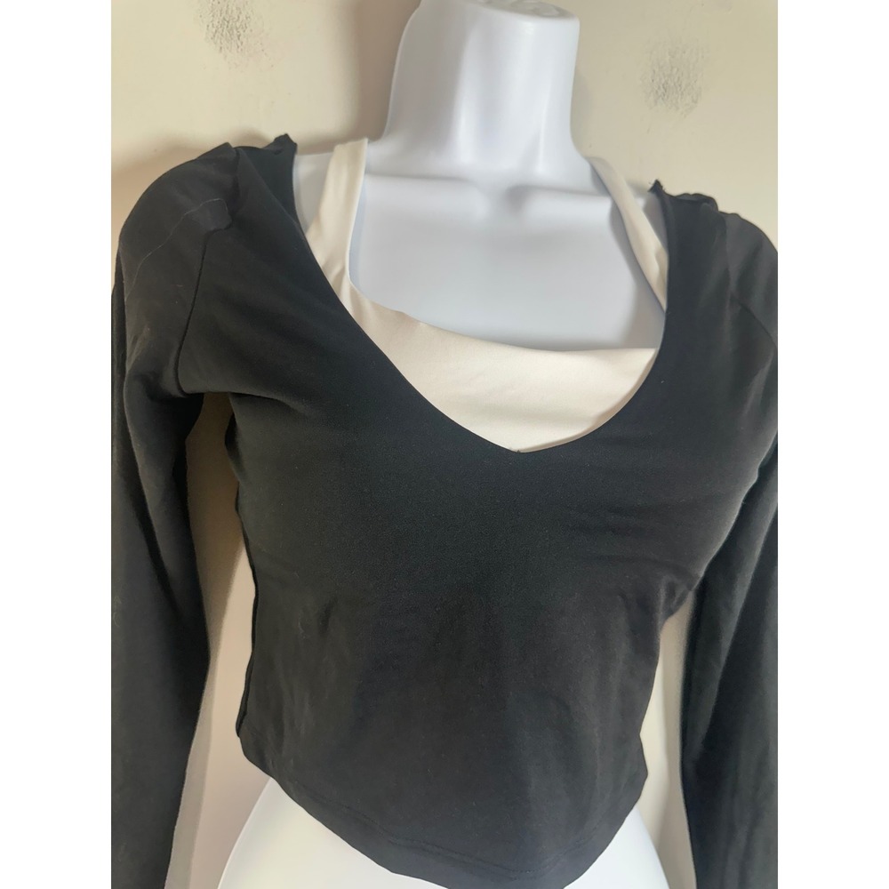 Gilly Hicks Active Boost Long Sleeve Crop Top Black White Cross Back Small - Picture 3 of 5